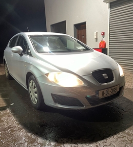 2011 - SEAT Leon Manual