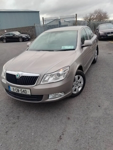 2011 - Skoda Octavia Manual