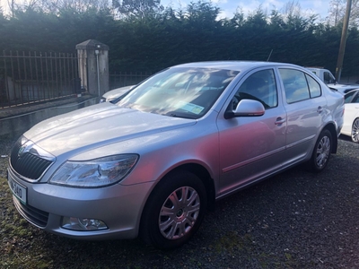 2011 - Skoda Octavia Manual