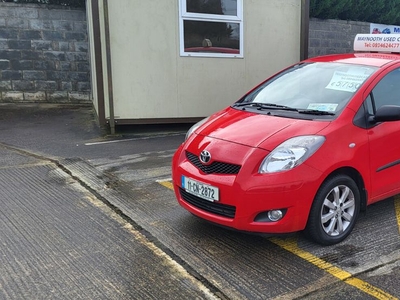 2011 - Toyota Yaris Manual