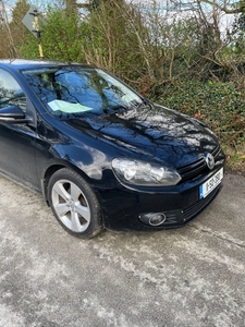 2011 - Volkswagen Golf Manual