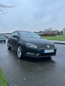 2011 - Volkswagen Passat Manual