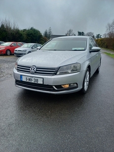 2011 - Volkswagen Passat Manual