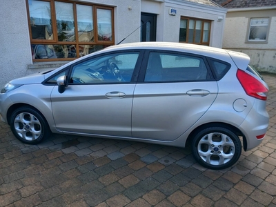 2012 - Ford Fiesta Manual