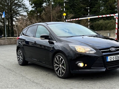 2012 - Ford Focus Manual