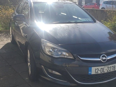 2012 - Opel Astra Manual