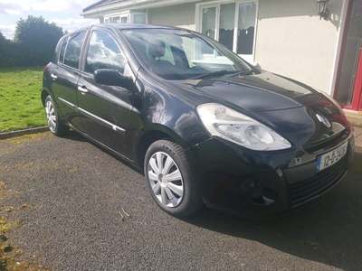 2012 - Renault Clio Manual