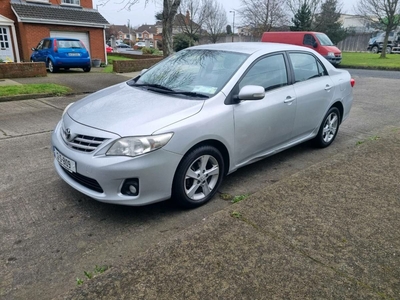 2012 - Toyota Corolla Manual