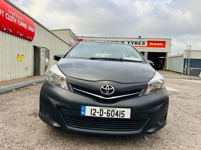 2012 - Toyota Yaris Manual