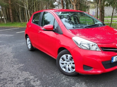 2012 - Toyota Yaris Manual