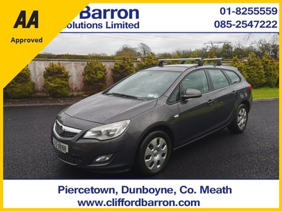 2012 - Vauxhall Astra Manual