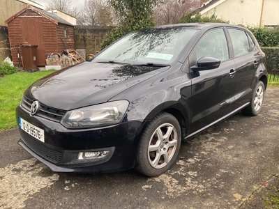 2012 - Volkswagen Polo Manual