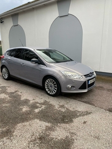 2013 - Ford Focus Manual