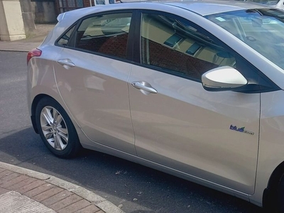 2013 - Hyundai i30 Manual