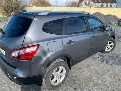 2013 - Nissan Qashqai+2 Manual