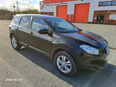 2013 - Nissan Qashqai+2 Manual