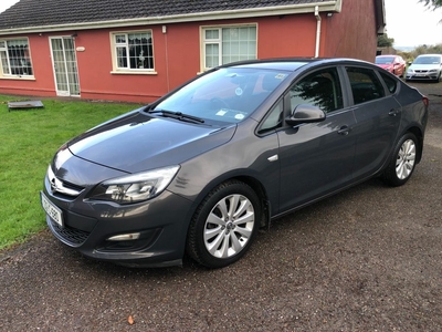 2013 - Opel Astra Manual