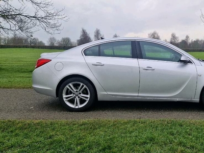 2013 - Opel Insignia Manual