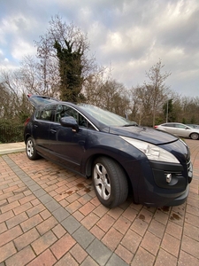 2013 - Peugeot 3008 Manual