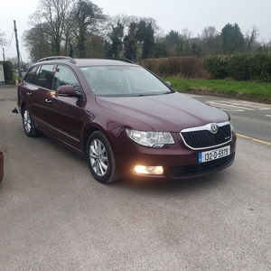 2013 - Skoda Superb Manual