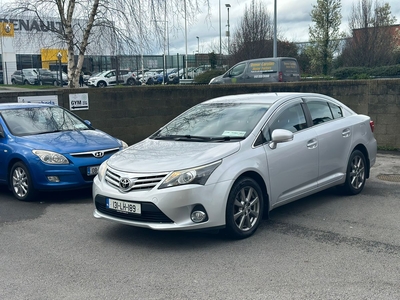 2013 - Toyota Avensis Manual