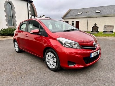 2013 - Toyota Yaris Manual