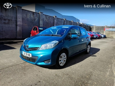 2013 - Toyota Yaris Manual