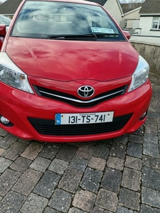 2013 - Toyota Yaris Manual