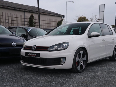 2013 - Volkswagen Golf Automatic