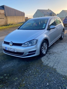 2013 - Volkswagen Golf Manual