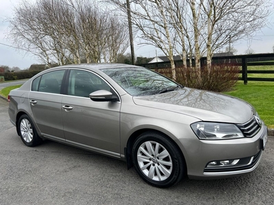 2013 - Volkswagen Passat Manual