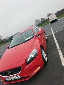 2013 - Volvo V40 Manual