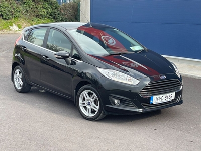 2014 - Ford Fiesta Manual