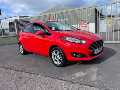 2014 - Ford Fiesta Manual