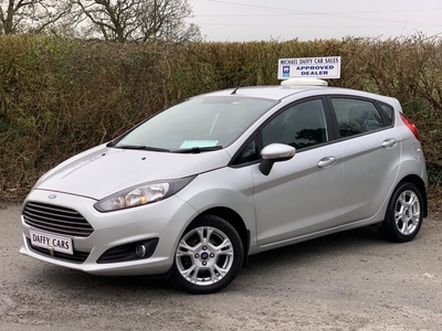 2014 - Ford Fiesta Manual