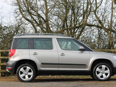 2014 - Skoda Yeti Manual