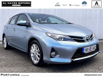 2014 - Toyota Auris Manual