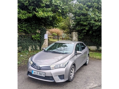 2014 - Toyota Corolla Manual