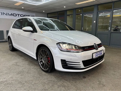 2014 - Volkswagen Golf Automatic