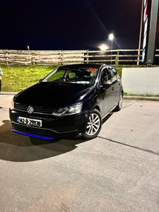 2014 - Volkswagen Polo Automatic