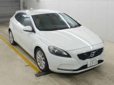 2014 - Volvo V40 Automatic