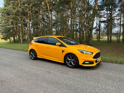 2015 - Ford Focus Manual