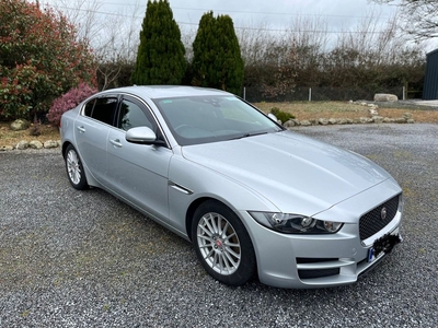 2015 - Jaguar XE Automatic