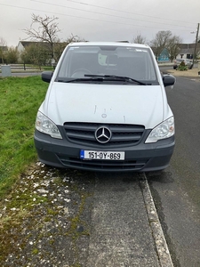 2015 - Mercedes-Benz Vito Manual