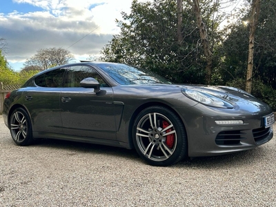 2015 - Porsche Panamera Automatic