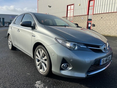 2015 - Toyota Auris Automatic