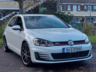 2015 - Volkswagen Golf Automatic