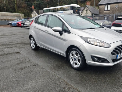 2016 - Ford Fiesta Manual