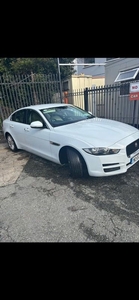 2016 - Jaguar XE Manual