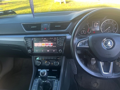 2016 - Skoda Superb Manual